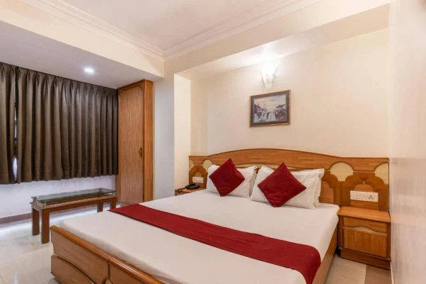 hotel with bar in sola, ahmedabad - hotel prime town