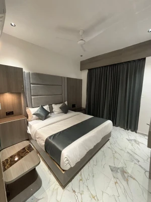 best 3 star hotels in hotel pulse town ahmedabad