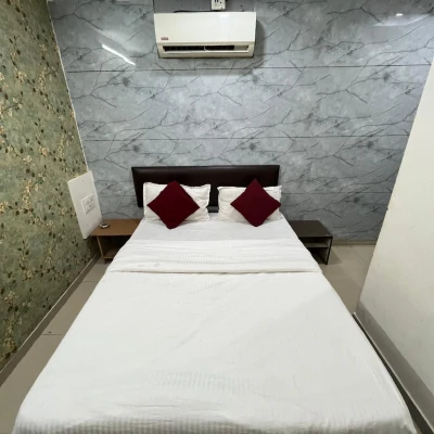 best romantic hotels in hotel radhe kudasan ahmedabad