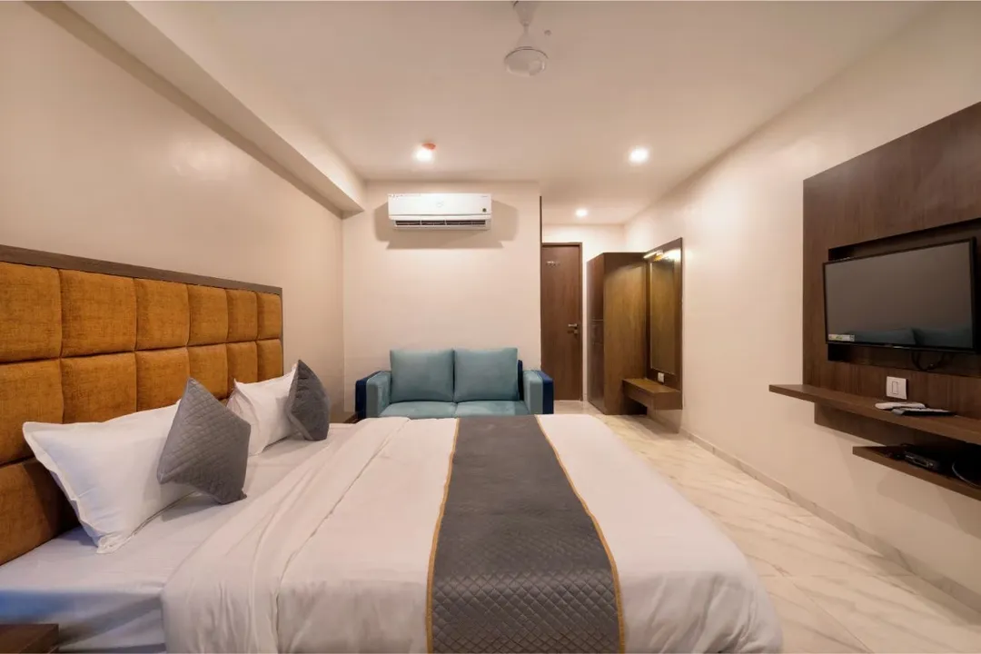 hotel near ahmedabad railway station - hotel royal 24
