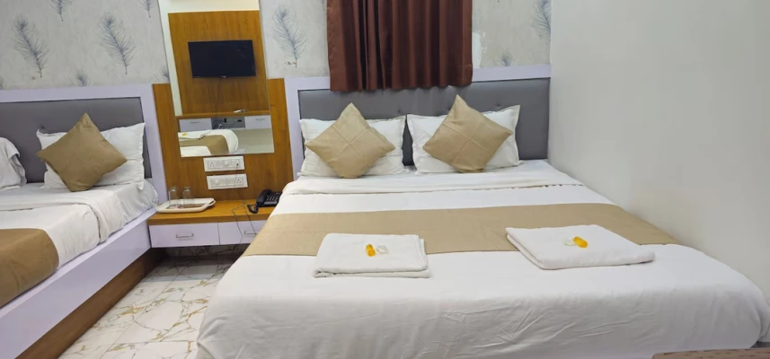 luxury hotel in hotel royal view ahmedabad