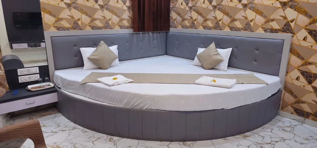 best day hotels in hotel royal view ahmedabad