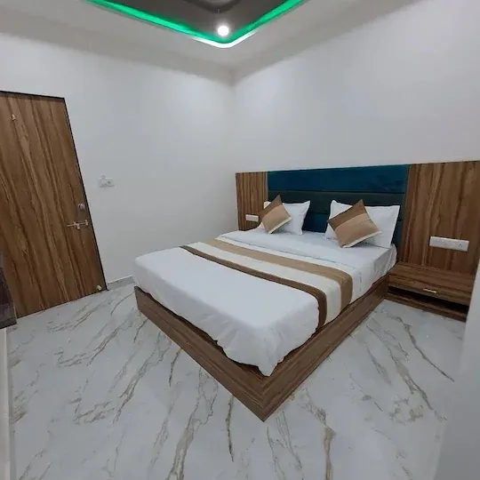 five star hotels in hotel royal villa ahmedabad