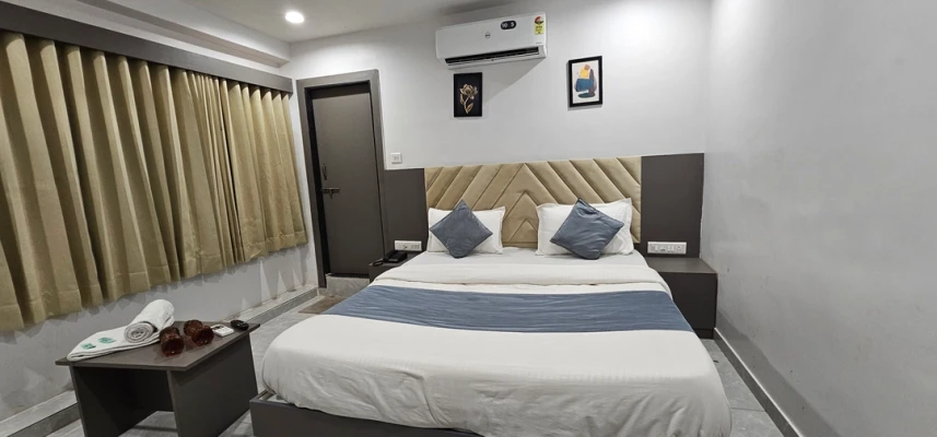 best cheap hotels in hotel royal ahmedabad