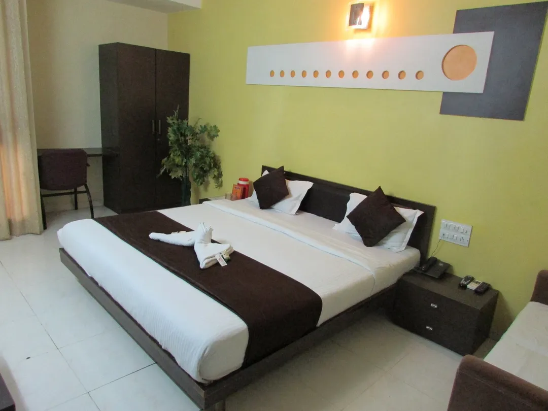 hotel near ahmedabad railway station - hotel rudra regency