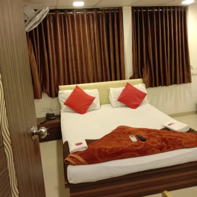 business hotels in hotel sarvagya ahmedabad