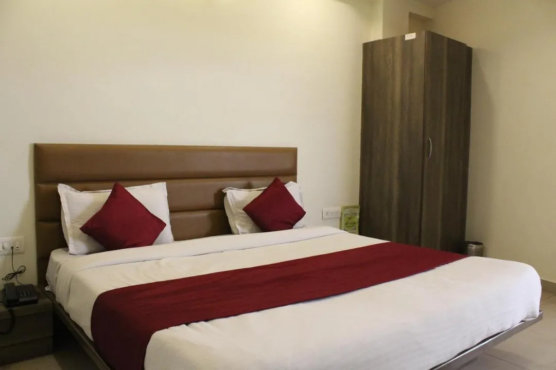 best couple hotels in hotel sg ahmedabad