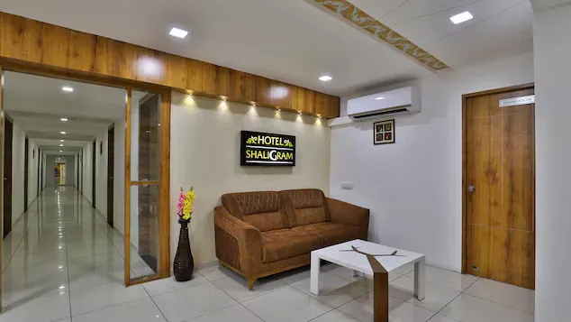 couple hotels in hotel shaligram ahmedabad