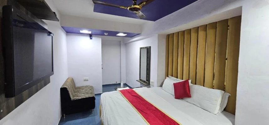 hotel with swimming pool in char rasta, ahmedabad - hotel signature