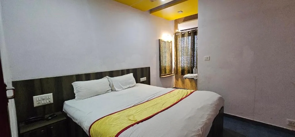best 3 star hotels in hotel signature ahmedabad