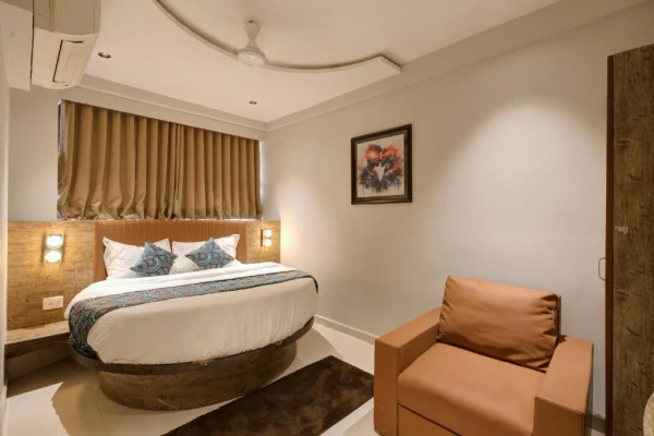 3 star hotel in vaishnodevi circle, ahmedabad - hotel sparsh town