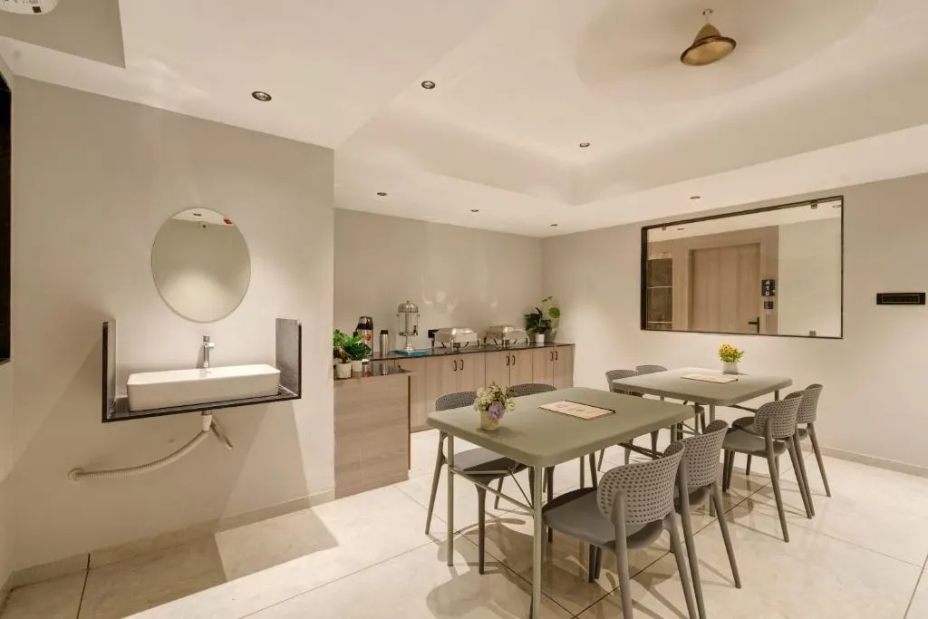 group holiday hotels in hotel sparsh town ahmedabad