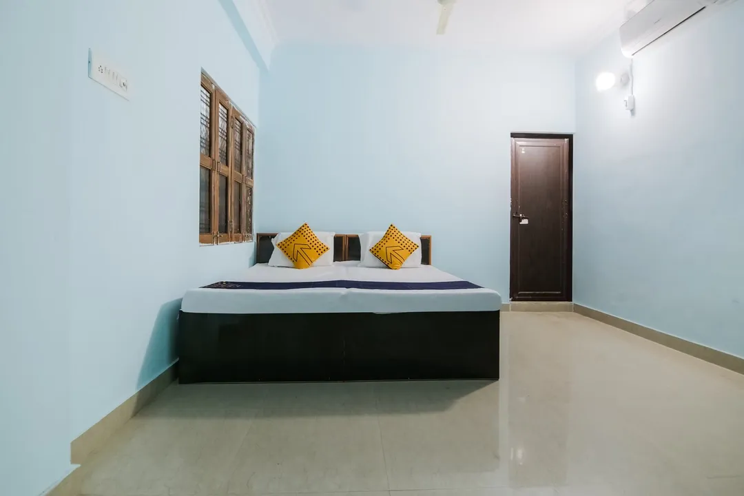 best budget hotels in hotel sudama palace ahmedabad
