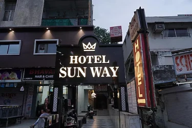 top luxury hotels in hotel sunway ahmedabad