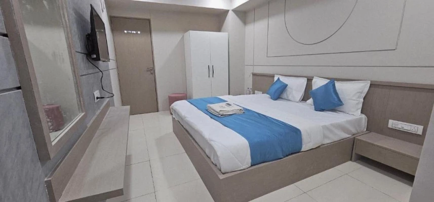 hotel with banquet hall in hathijan circle, ahmedabad - hotel the shivay