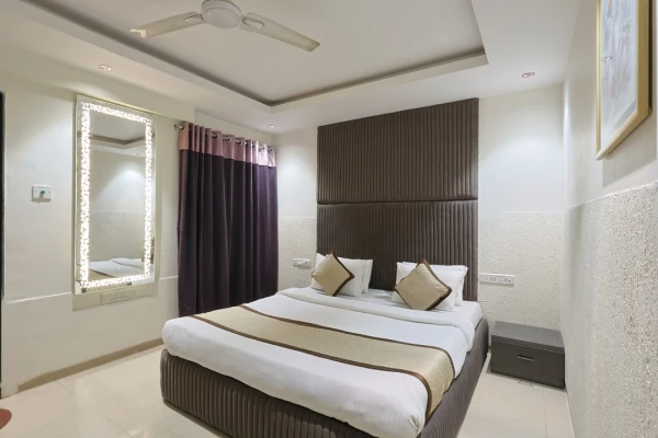 best unmarried couple friendly hotels in hotel venue inn ahmedabad