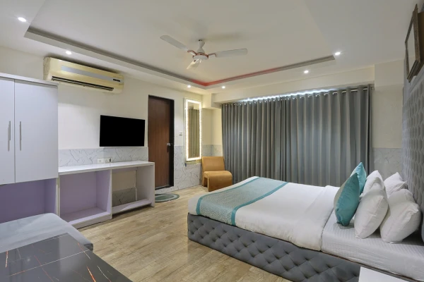 hotel near ahmedabad airport - hotel venue inn