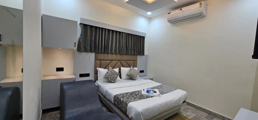 hotel room booking in krishna nagar, ahmedabad - ram villa