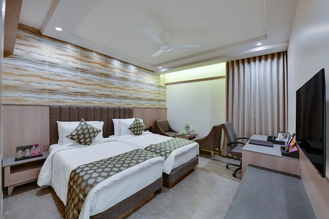 hotel near ahmedabad airport - the fern residency ellisbridge ahmedabad