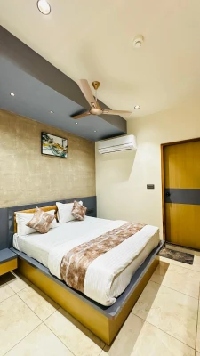 budget hotel in nana chiloda, ahmedabad - the gift city hotel