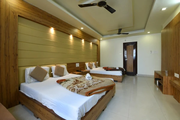 family hotel with pool in sundar vilas, ajmer - hotel moon star