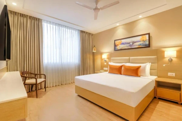 hotel with free parking in marris road, aligarh - lemon tree hotel aligarh