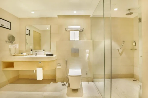 hotel with free parking in marris road, aligarh - lemon tree hotel aligarh