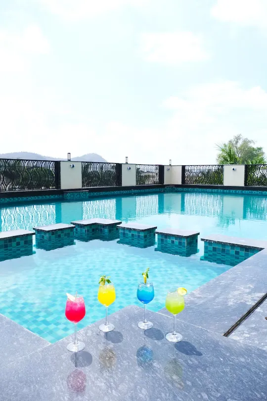hotel near alwar railway station - pride premier alwar