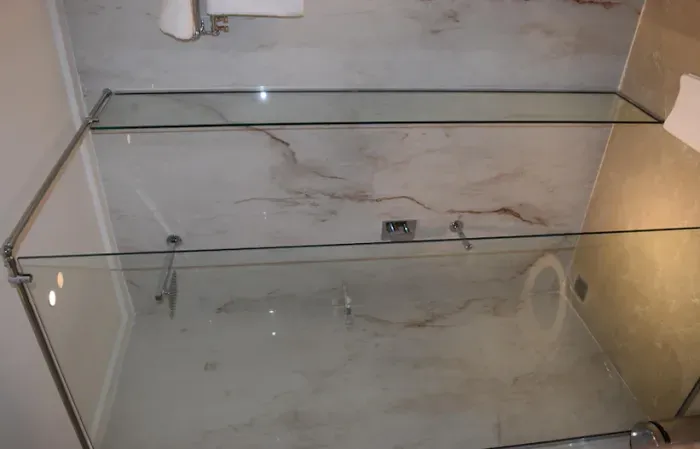 Hotel with free parking in hall bazar, amritsar - amritara kirpa