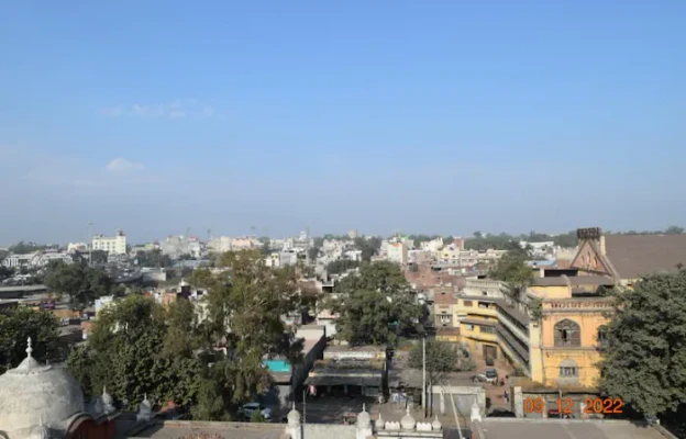 budget Hotel in hall bazar, amritsar - amritara kirpa