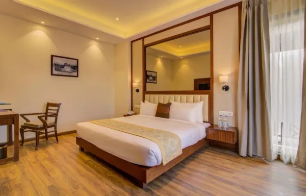 Hotel in hall gate, amritsar for family - amritara sadka