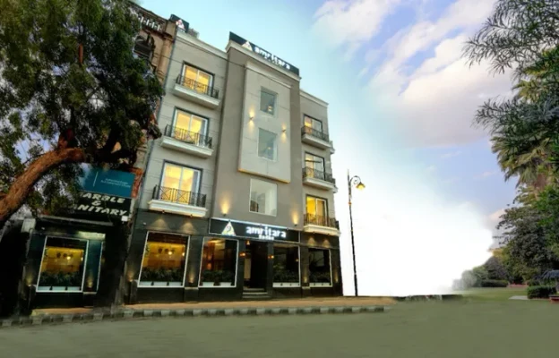 Hotel with banquet hall in hall gate, amritsar - amritara sadka