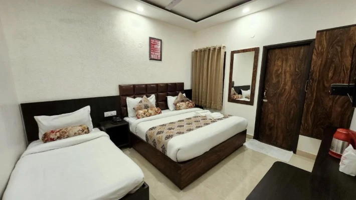 hotel with gym in katra ahluwalia, amritsar - hotel krishan