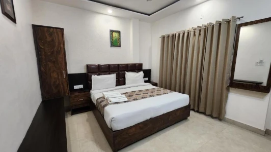 hotel with swimming pool in katra ahluwalia, amritsar - hotel krishan