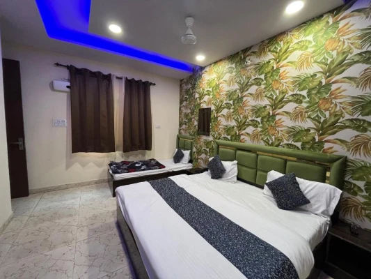 hotel with meeting room in katra ahluwalia, amritsar - hotel sahib