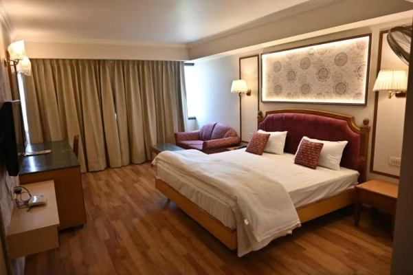 online room booking in ranjit avenue, amritsar - hotel surya residency