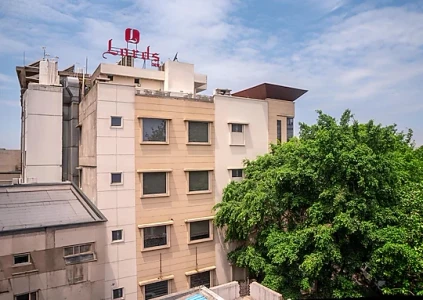 hotel with party hall in katra ahluwalia, amritsar - lords inn amritsar
