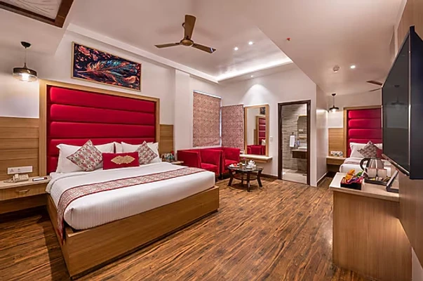 hotel with swimming pool in katra ahluwalia, amritsar - lords inn amritsar