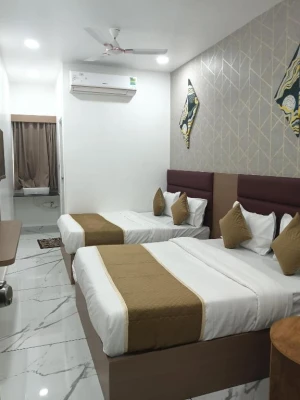 honeymoon hotels in hotel rose prime anand