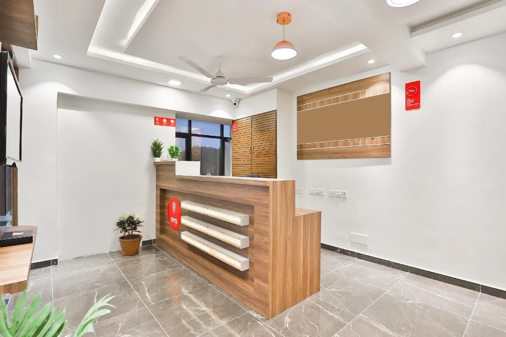 hotel in v v nagar, anand for family - hotel royal inn