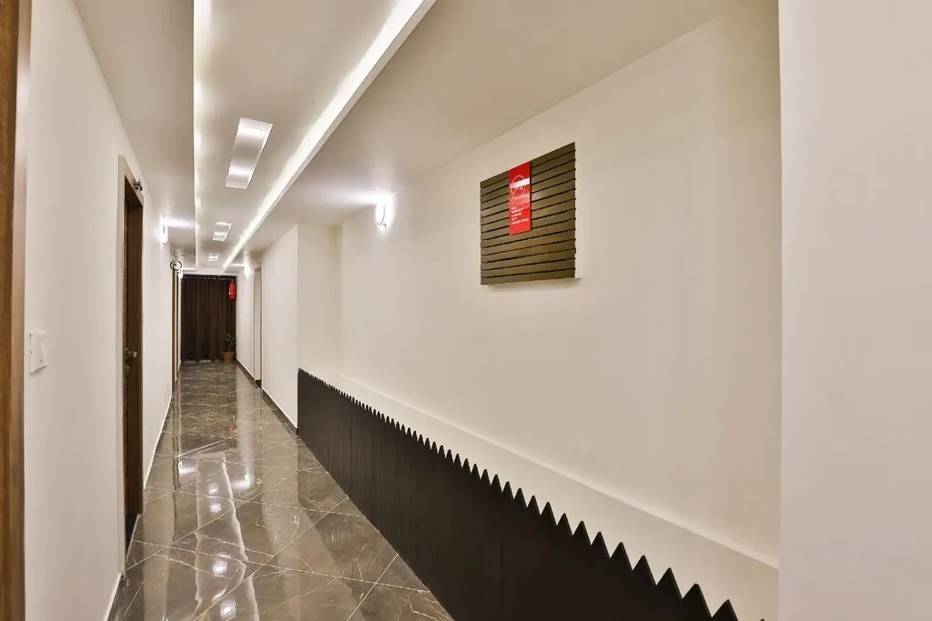 v v nagar, anand hotel booking - hotel royal inn