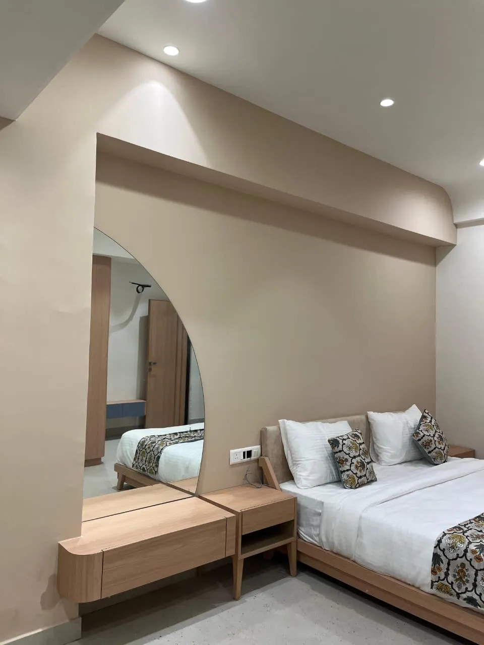 early check in hotels in hotel sunshine anand