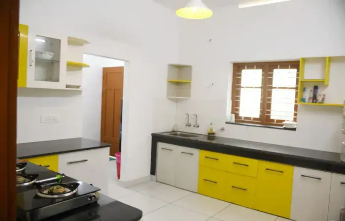 Homestay in kavaraparambu, angamaly with Swimming Pool - elegant home