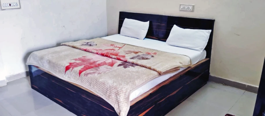 book hotels in varsha hotel ankleshwar