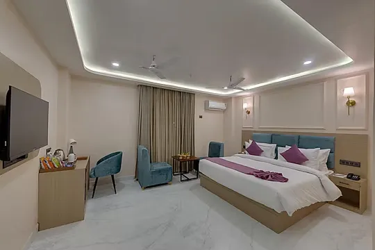 luxury hotel in click collection ayodhya ayodhya