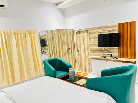 hotel with gym in new colony, ayodhya - shri ram hotel