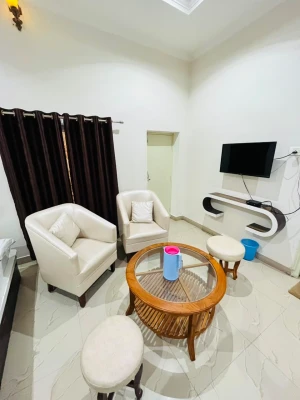 hotel with free parking in new colony, ayodhya - shri ram hotel