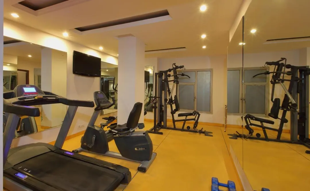 hotel with gym in nalagrah road, baddi - lemon tree hotel baddi