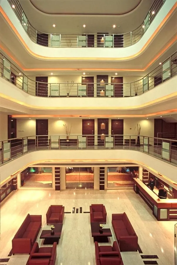 hotel in nalagrah road, baddi for family - lemon tree hotel baddi