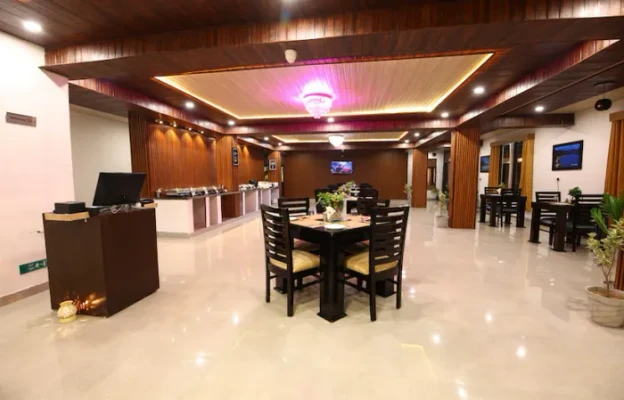 Hotel with free parking in badrinath road, badrinath - amritara the avadh